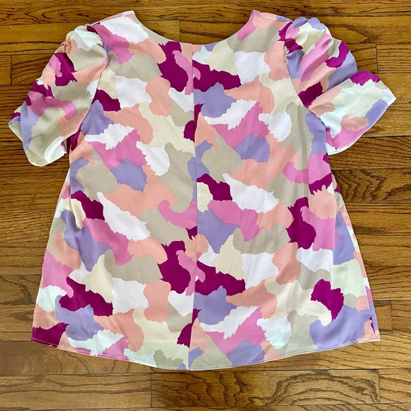 Adrienne V-Neck Blouse Top Pink Purple Beige Coral Taupe Print Women’s Small NEW - Picture 6 of 8